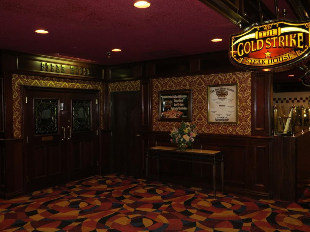 ג'ין Ramada By Wyndham Terrible'S Hotel & Casino מראה חיצוני תמונה