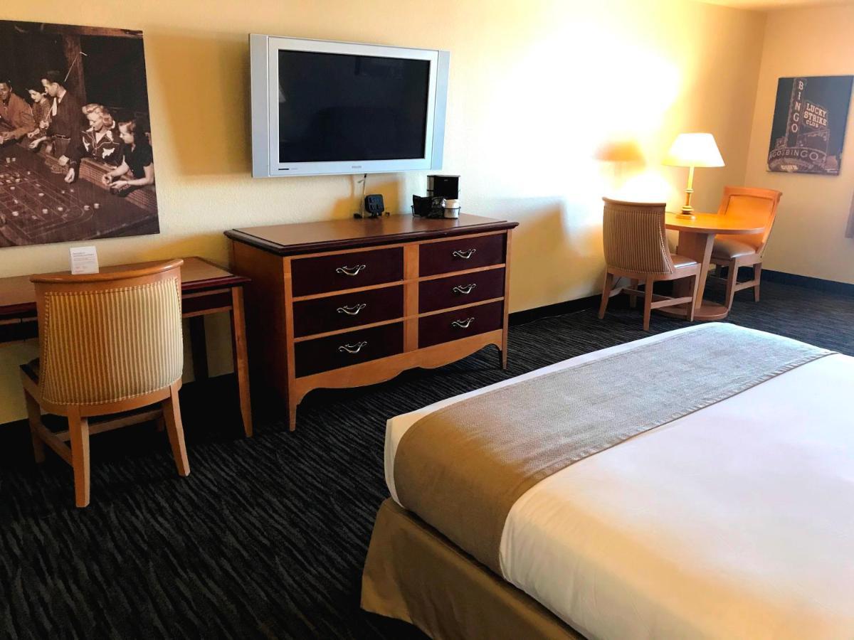 ג'ין Ramada By Wyndham Terrible'S Hotel & Casino מראה חיצוני תמונה