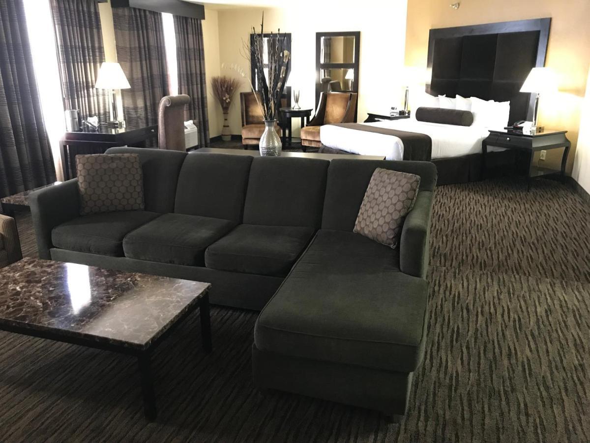 ג'ין Ramada By Wyndham Terrible'S Hotel & Casino מראה חיצוני תמונה